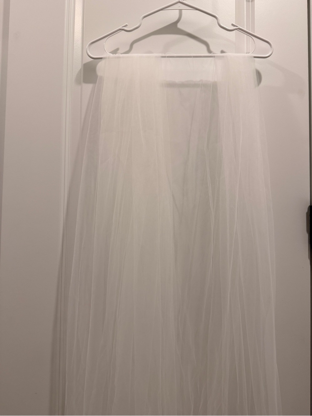 Sheer Wedding Veil 108” XL Chapel